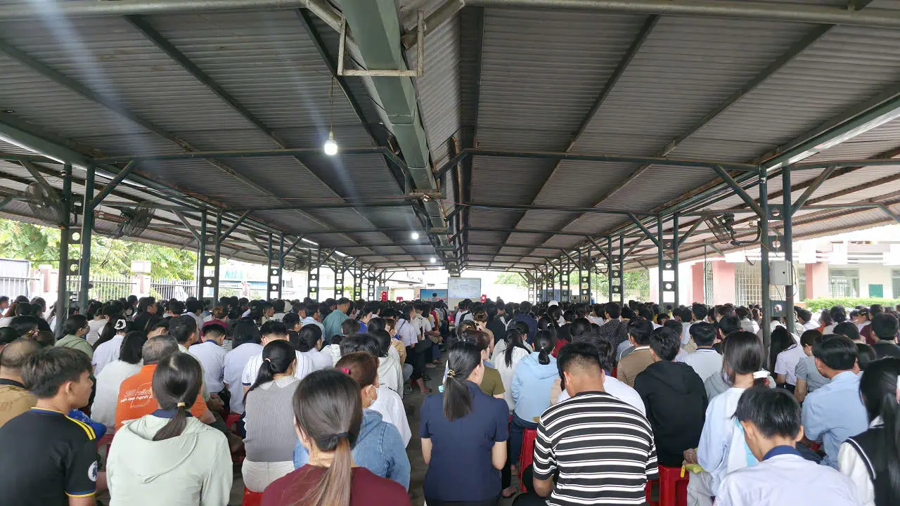TRƯỜNG THPT HUỲNH VĂN NGHỆ TỔ CHỨC TƯ VẤN DÀNH CHO HỌC SINH TRÚNG TUYỂN LỚP 10 NĂM HỌC 2026 – 2027