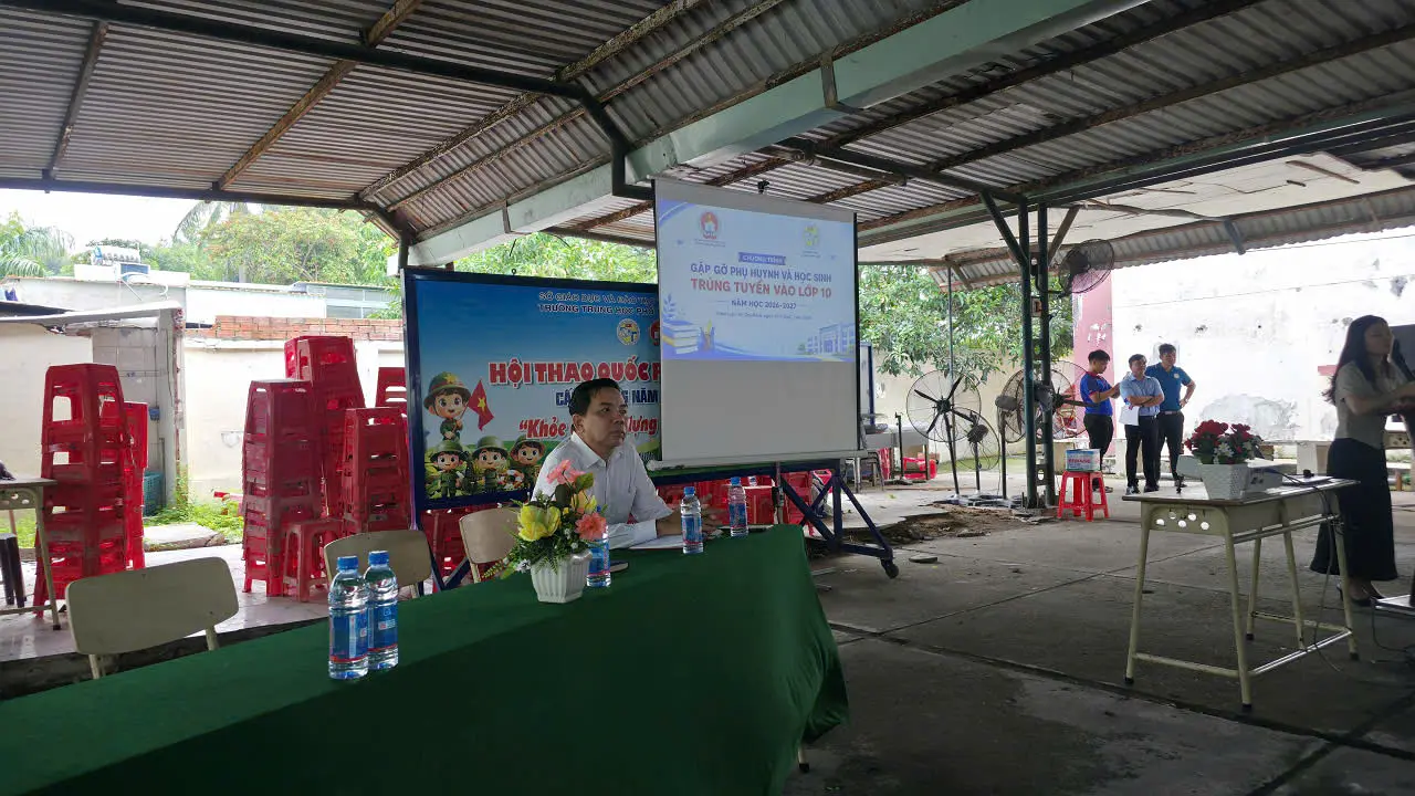 TRƯỜNG THPT HUỲNH VĂN NGHỆ TỔ CHỨC TƯ VẤN DÀNH CHO HỌC SINH TRÚNG TUYỂN LỚP 10 NĂM HỌC 2026 – 2027