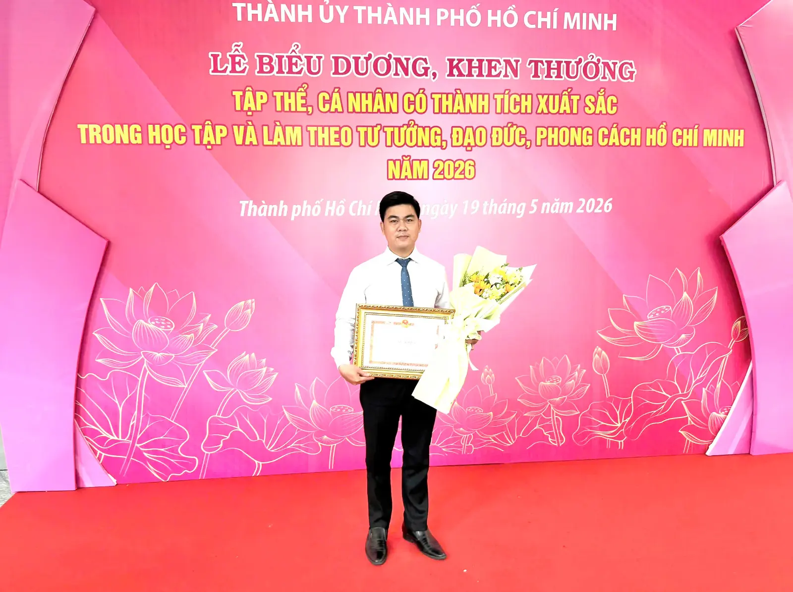 Chủ đề tháng 6: TUỔI TRẺ THPT HUỲNH VĂN NGHỆ HỌC TẬP VÀ LÀM THEO LỜI BÁC – LAN TỎA NHỮNG GIÁ TRỊ ĐẸP TRONG NĂM KỶ NIỆM 50 NĂM THÀNH PHỐ MANG TÊN BÁC