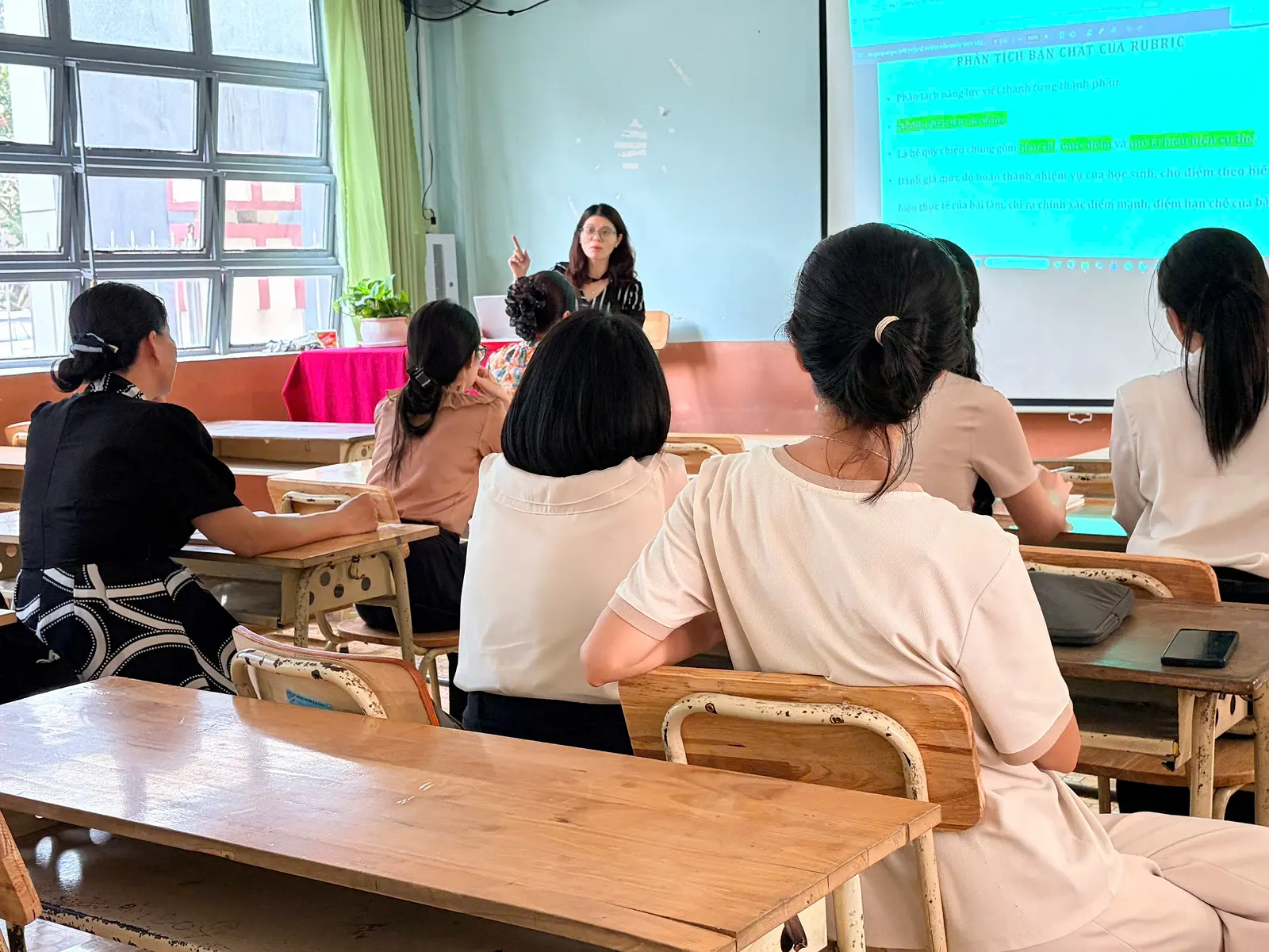 TẬP HUẤN CHUYÊN MÔN TỔ NGỮ VĂN NĂM HỌC 2026 – 2027