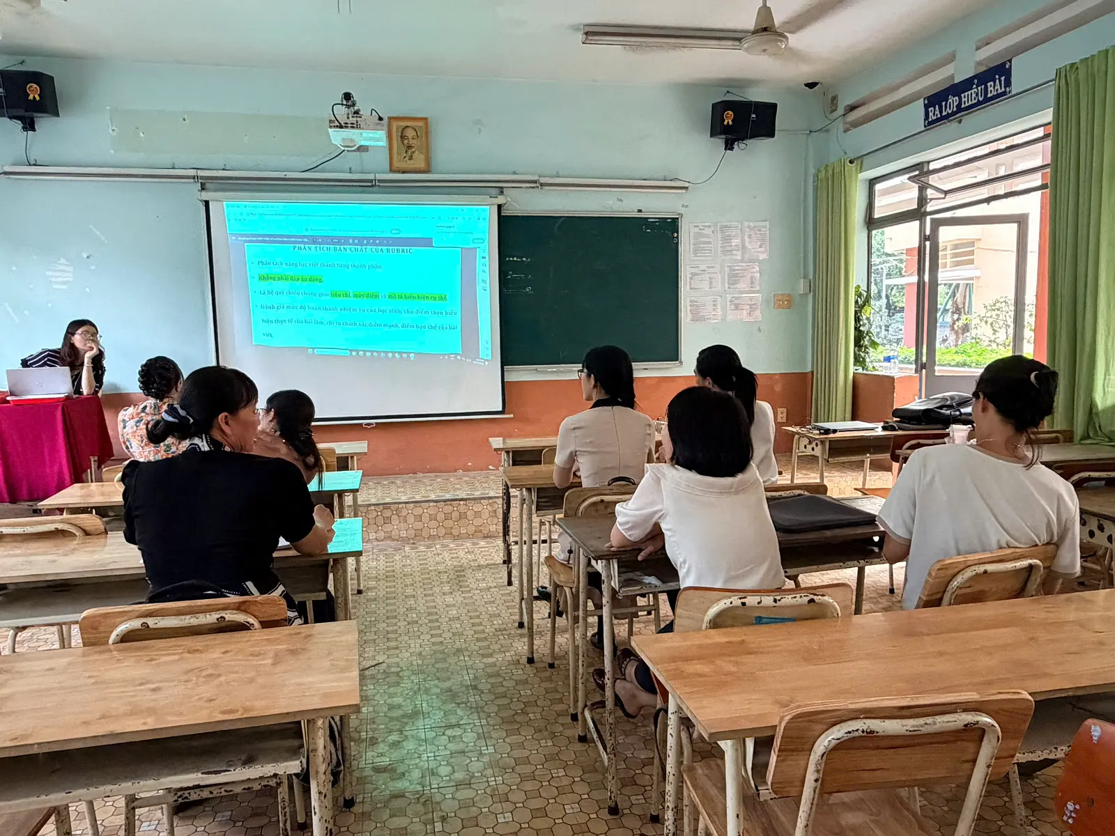TẬP HUẤN CHUYÊN MÔN TỔ NGỮ VĂN NĂM HỌC 2026 – 2027