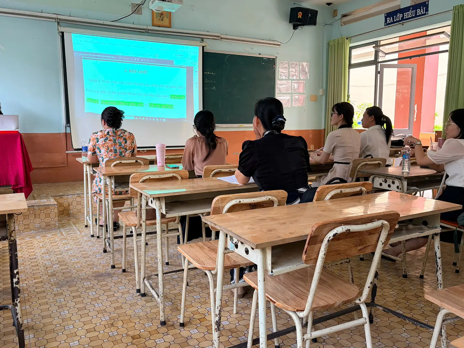 TẬP HUẤN CHUYÊN MÔN TỔ NGỮ VĂN NĂM HỌC 2026 – 2027