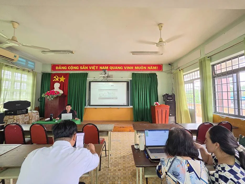 TẬP HUẤN CHUYÊN MÔN TỔ TOÁN