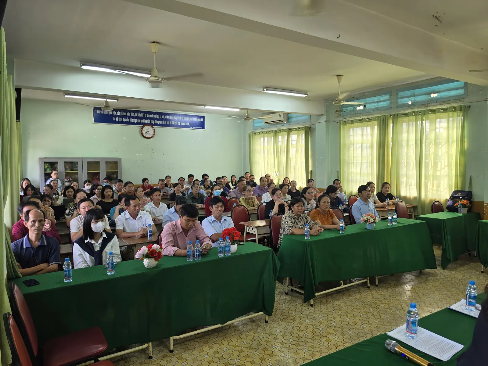 TRƯỜNG THPT HUỲNH VĂN NGHỆ TỔ CHỨC THÀNH CÔNG HỘI NGHỊ BAN ĐẠI DIỆN CHA MẸ HỌC SINH TOÀN TRƯỜNG NĂM HỌC 2026 – 2027