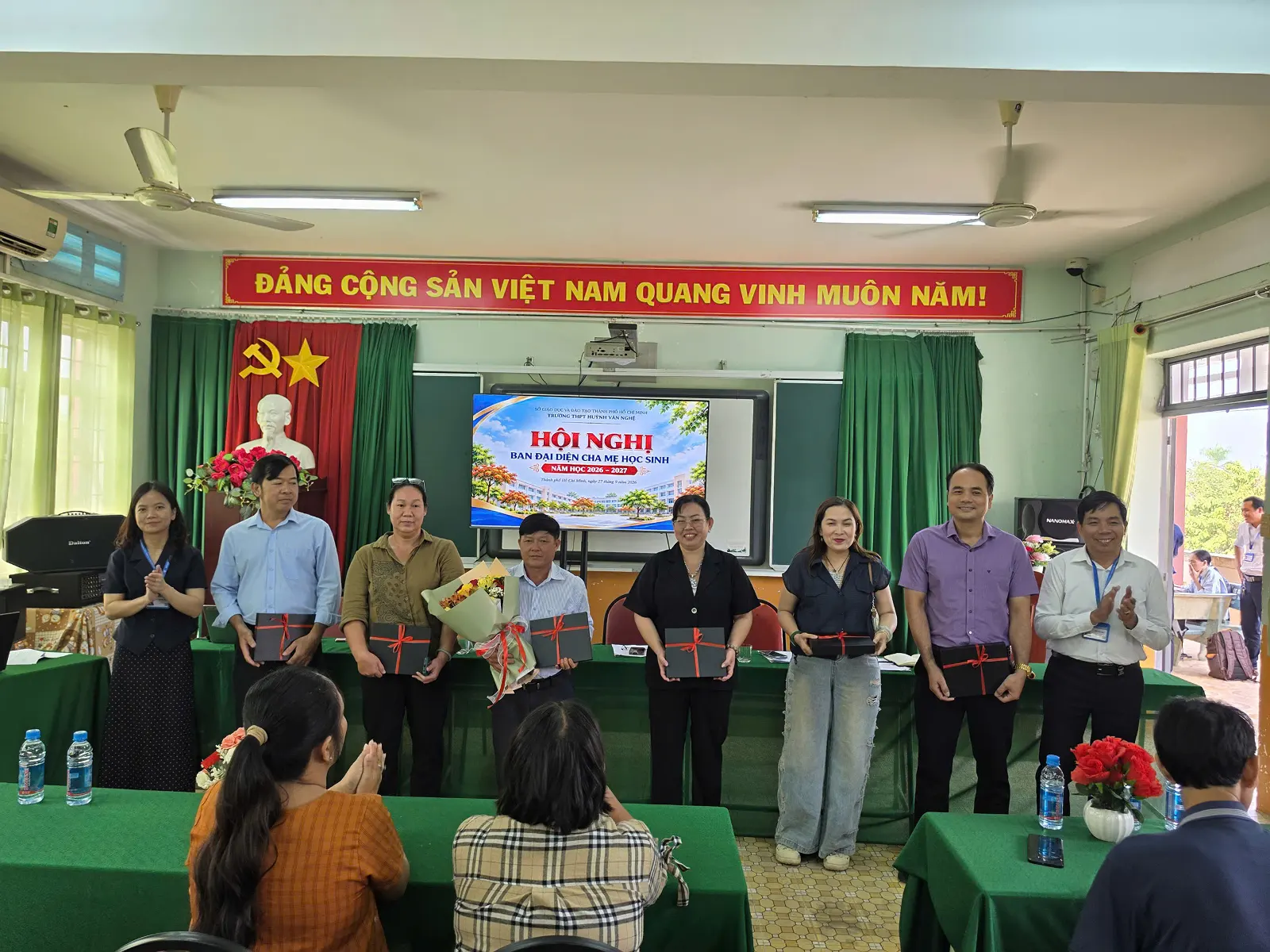 TRƯỜNG THPT HUỲNH VĂN NGHỆ TỔ CHỨC THÀNH CÔNG HỘI NGHỊ BAN ĐẠI DIỆN CHA MẸ HỌC SINH TOÀN TRƯỜNG NĂM HỌC 2026 – 2027
