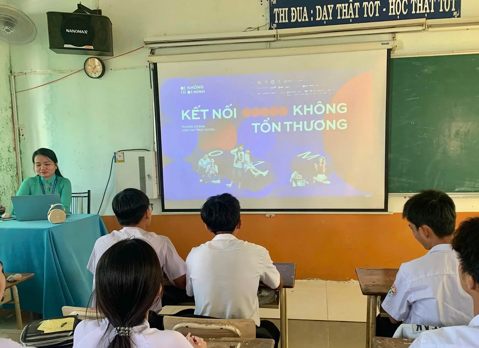 TRƯỜNG THPT HUỲNH VĂN NGHỆ HƯỞNG ỨNG CHIẾN DỊCH “KHÔNG MỘT MÌNH 2026”