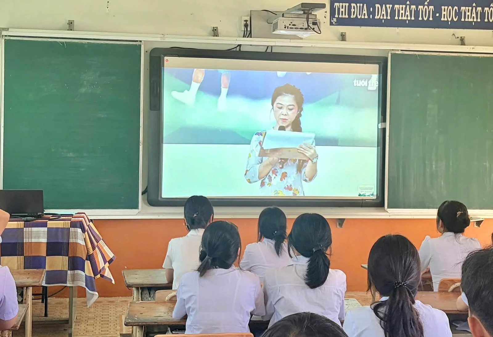 TRƯỜNG THPT HUỲNH VĂN NGHỆ HƯỞNG ỨNG CHIẾN DỊCH “KHÔNG MỘT MÌNH 2026 – KẾT NỐI KHÔNG TỔN THƯƠNG”