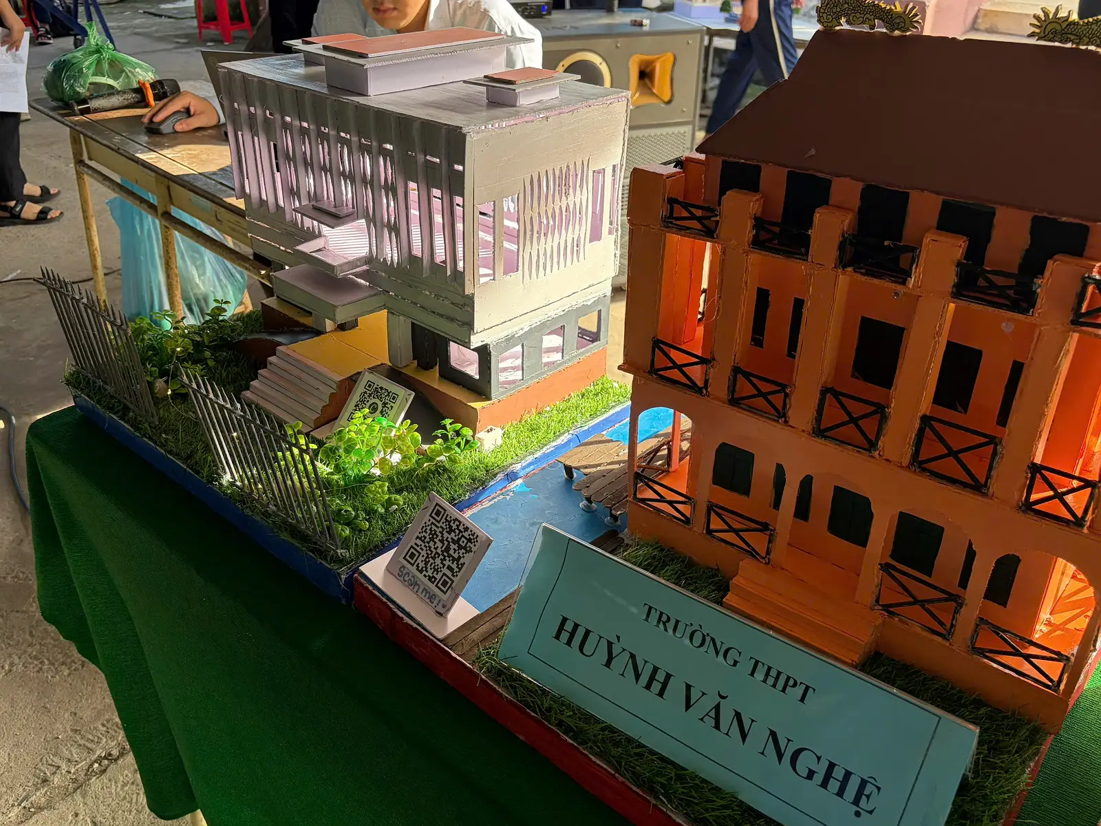 TỔ SỬ- ĐỊA-GDKT&PL TRƯỜNG THPT HUỲNH VĂN NGHỆ LAN TỎA TÌNH YÊU DI SẢN QUA TRẢI NGHIỆM VÀ SÁNG TẠO