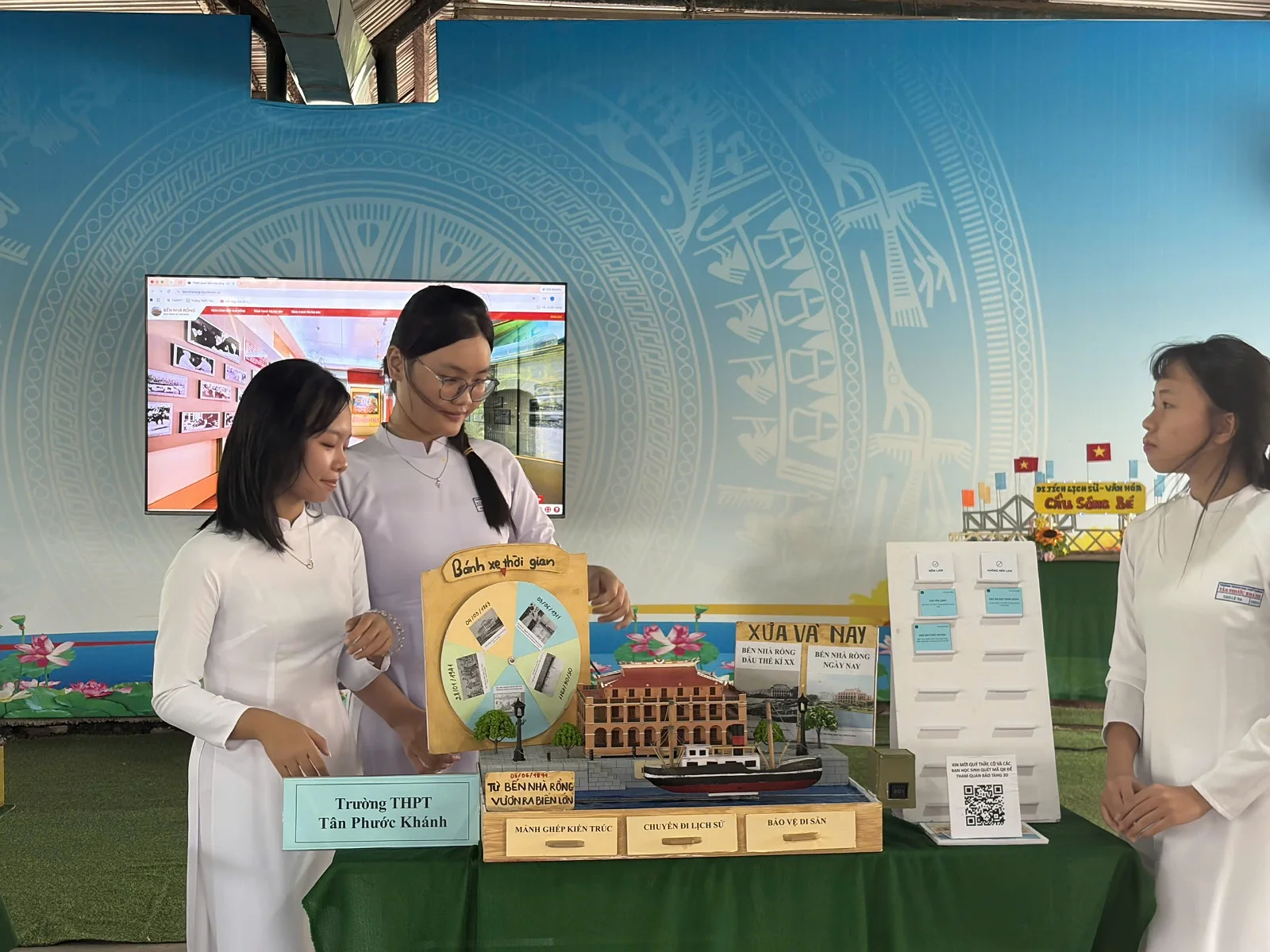 TỔ SỬ- ĐỊA-GDKT&PL TRƯỜNG THPT HUỲNH VĂN NGHỆ LAN TỎA TÌNH YÊU DI SẢN QUA TRẢI NGHIỆM VÀ SÁNG TẠO