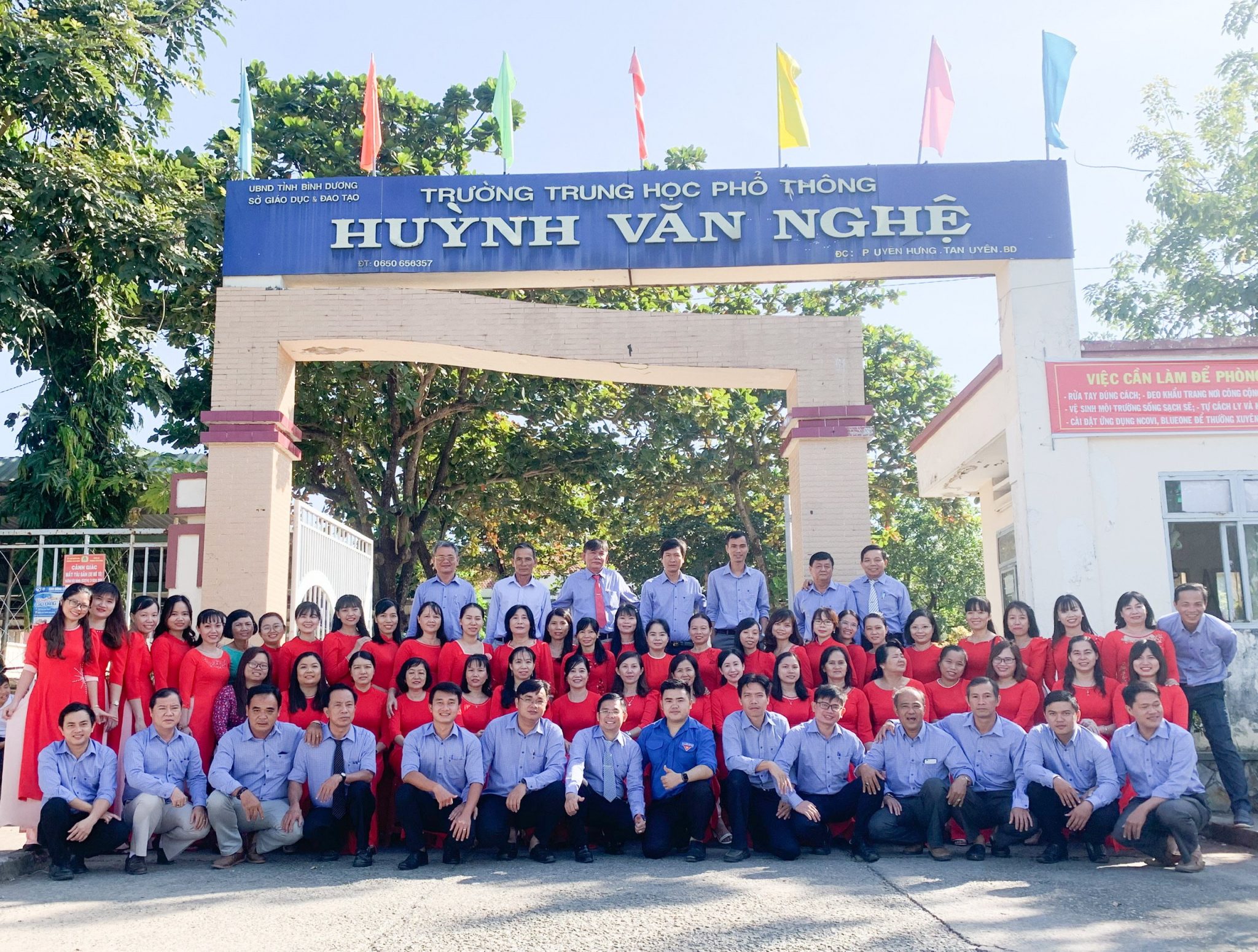 Trường THPT Huỳnh Văn Nghệ